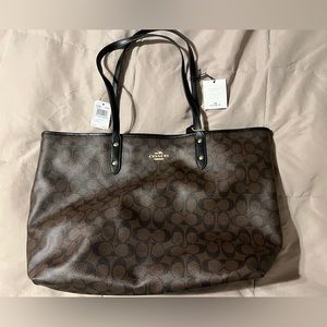 NWT Coach Workweek Essential Tote with zipper